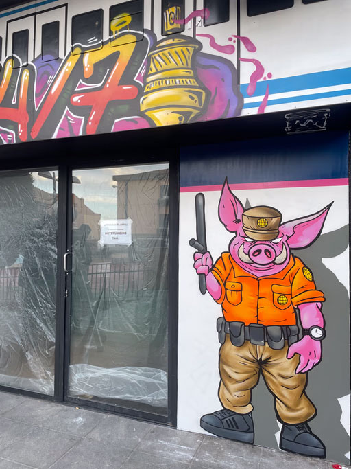 mural tienda graffiti
